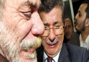 DAVUTOĞLU, GAZZE DE AĞLADI!